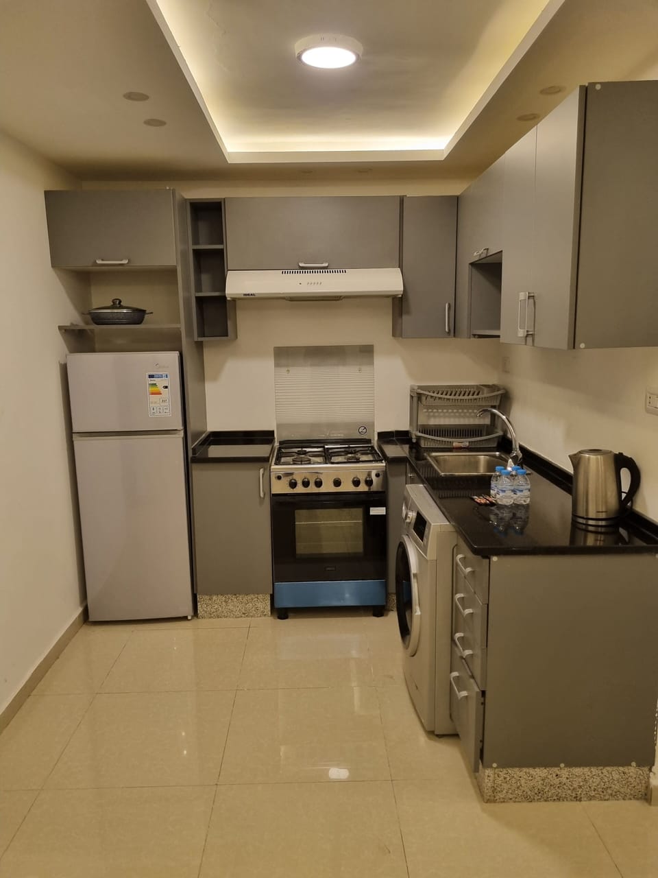 Apartment, 2 Bedrooms, Accessible, Smoking | Private kitchen
