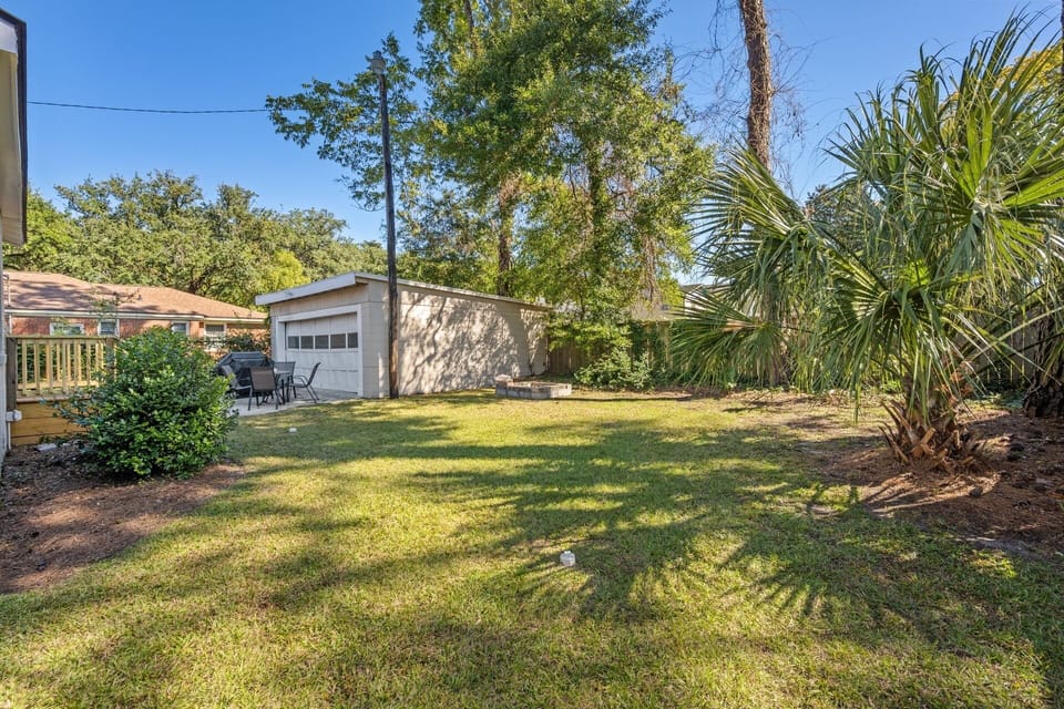 House, 4 Bedrooms | Property grounds