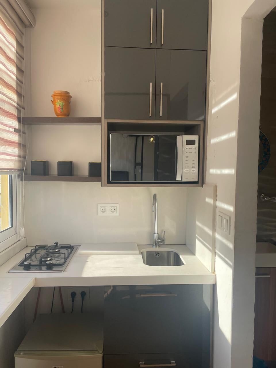 Room Lalla Radia | Private kitchen | Espresso maker, cookware/dishes/utensils