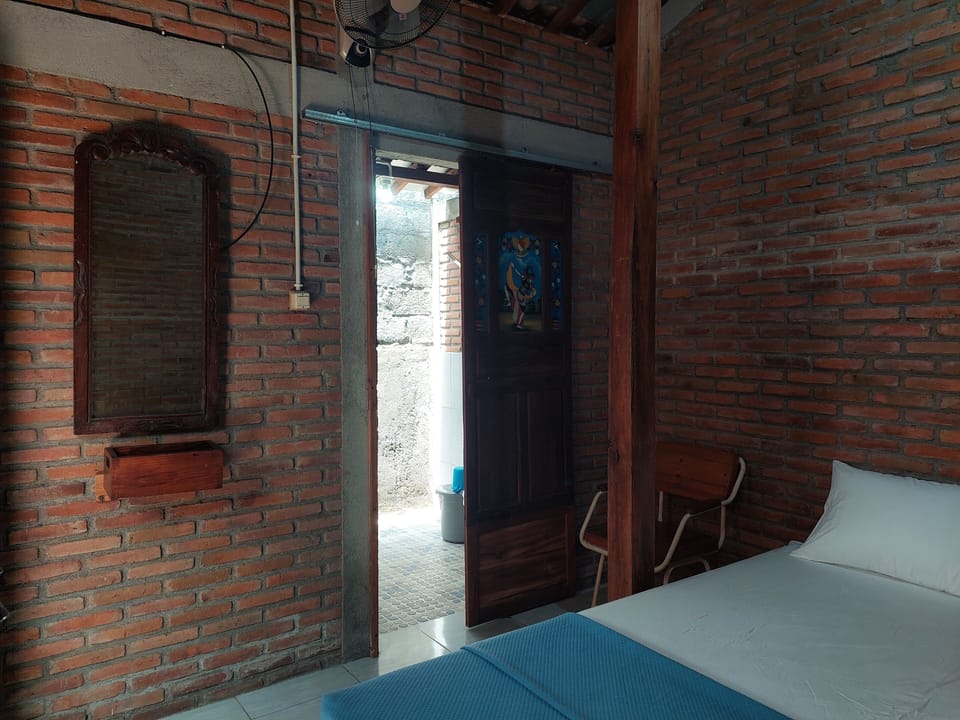 Comfort Double Room | Free WiFi, bed sheets