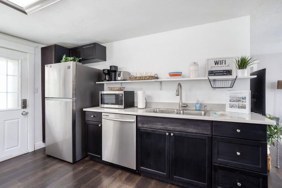 Deluxe House, Private Pool, Garden View | Private kitchen | Espresso maker, coffee/tea maker, electric kettle, highchair
