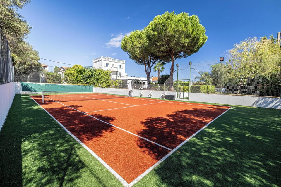 Villa | Sport court