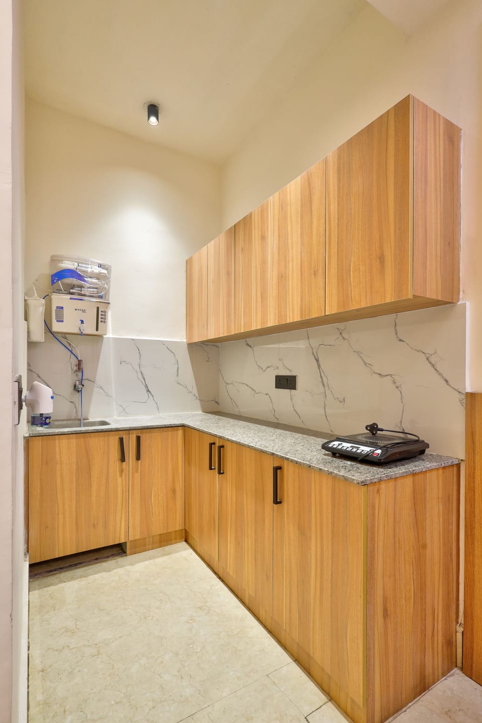 Superior Double Room, City View | Private kitchenette