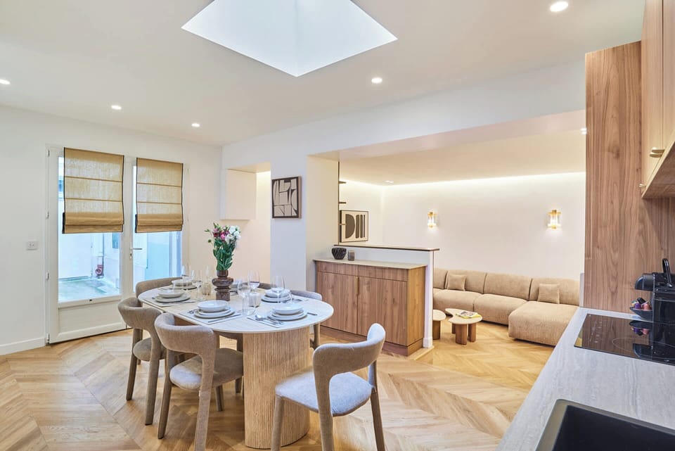 Apartment | Dining