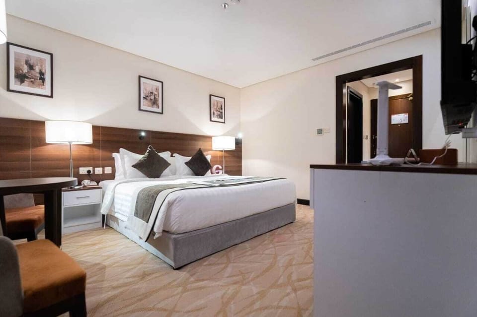 Minibar, in-room safe, blackout drapes, soundproofing