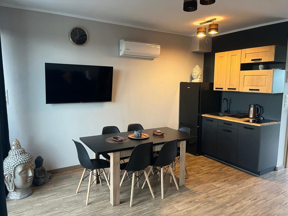 House | Dining