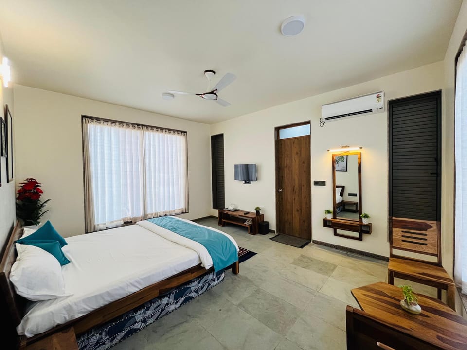 Family Double Room, Patio, Garden View | Desk, laptop workspace, free WiFi
