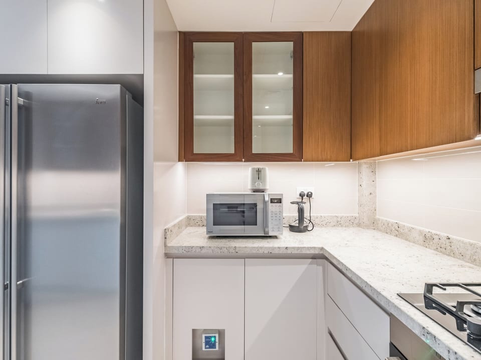 Espresso maker, electric kettle