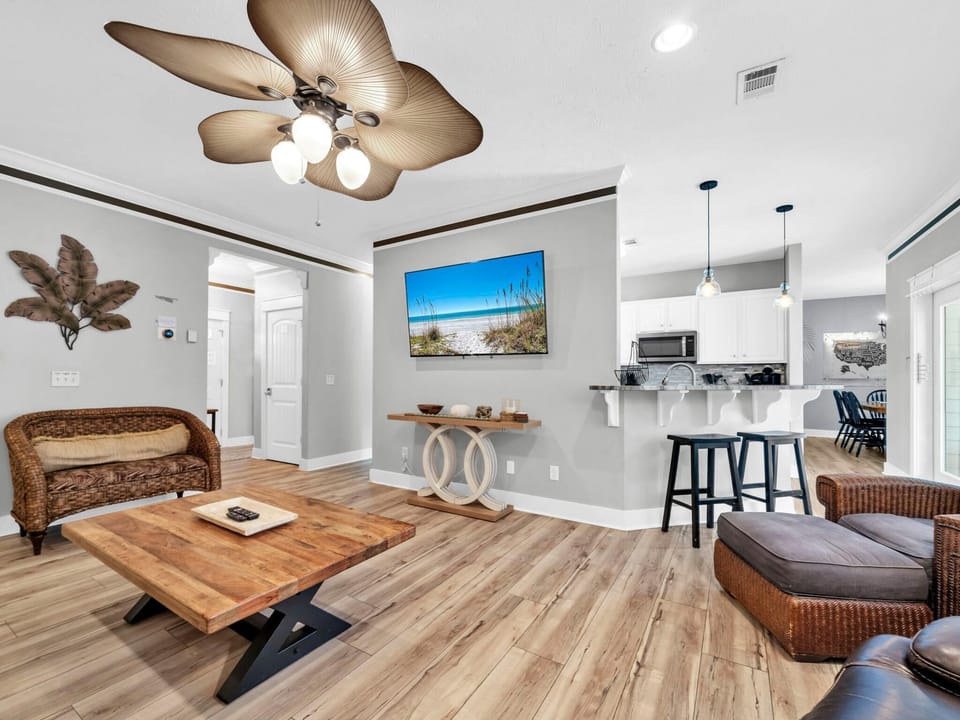 House, Multiple Beds (Sea the Blessings) | Living area