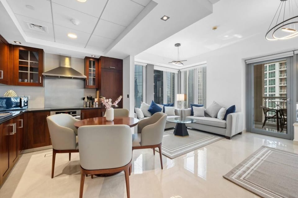 Luxury Apartment, 2 Bedrooms, City View | Private kitchen | Full-size fridge, microwave, oven, stovetop