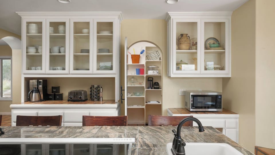 House (Multiple Bedrooms) | Interior