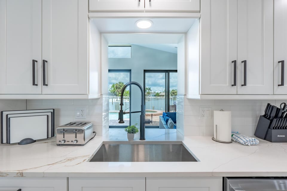 House, Multiple Beds (Seas The Day) | Interior