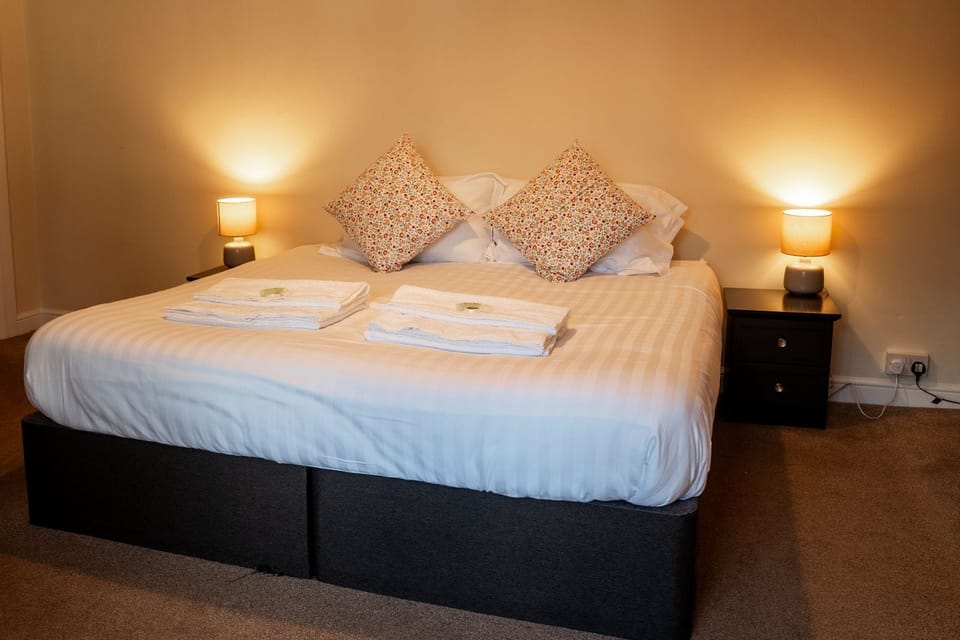 Double Room (Room 1)