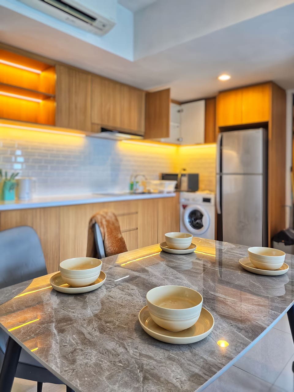 Apartment, 1 Bedroom, City View | Dining room