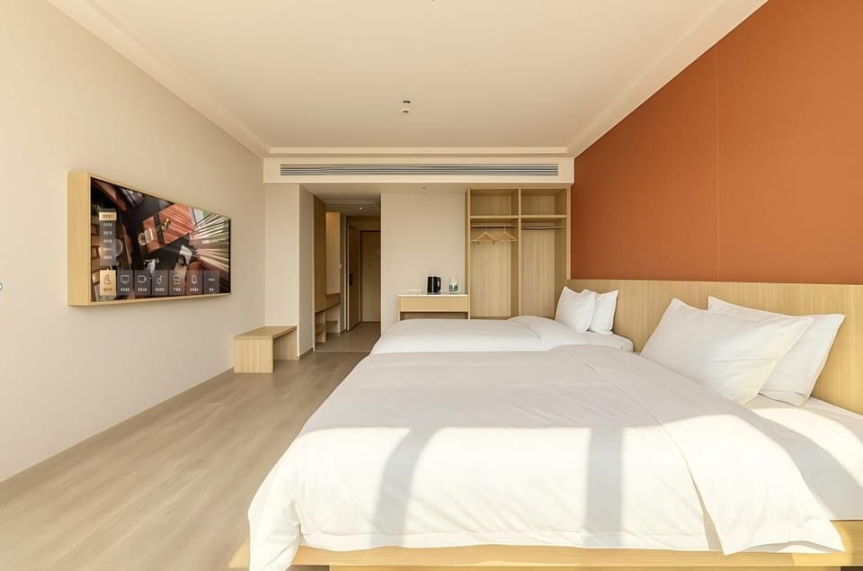 Business Twin Room, 2 Double Beds, Non Smoking | Memory foam beds, desk, laptop workspace, free WiFi
