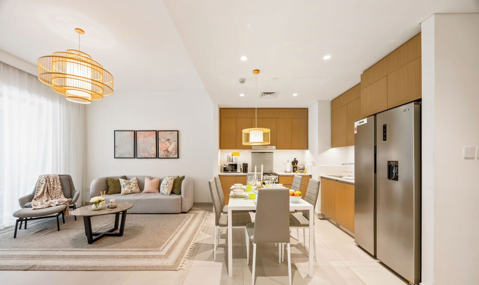 Standard Apartment, City View | In-room dining