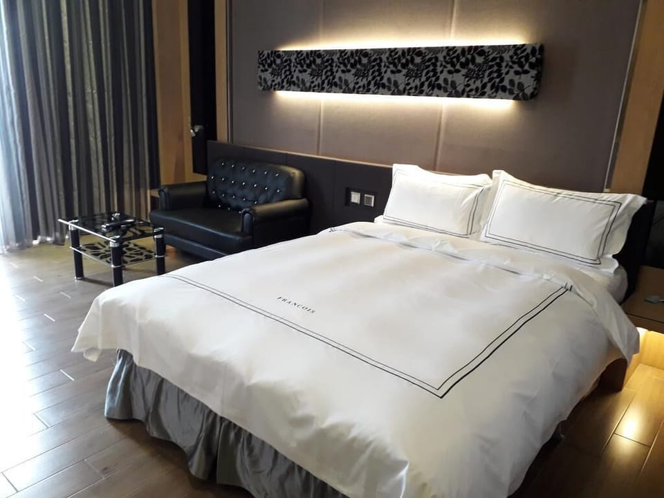 Basic Double Room, Non Smoking | Down comforters, blackout drapes, soundproofing, free WiFi