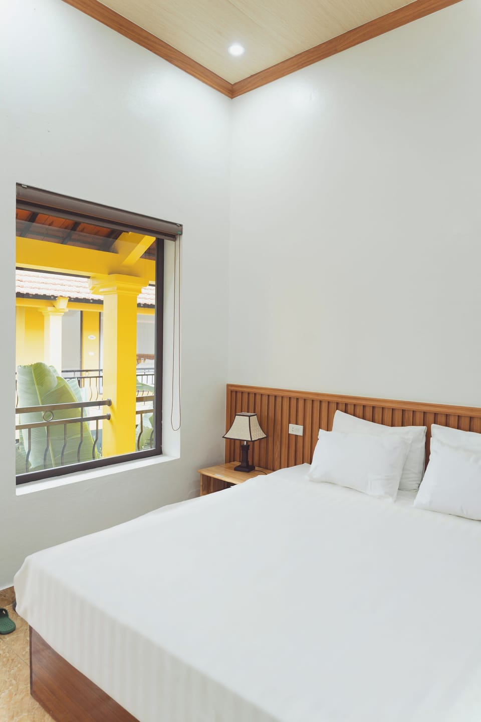 Basic Double Room, 1 King Bed, Balcony, Pool View | Premium bedding, down comforters, memory foam beds, minibar