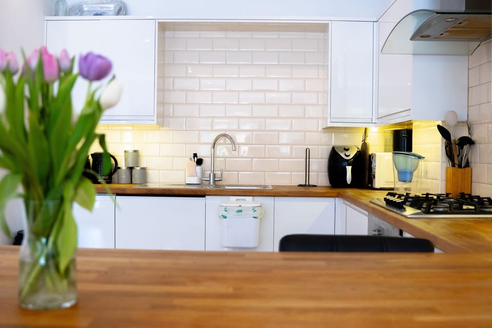 Apartment, 3 Bedrooms, Patio, Garden View | Interior