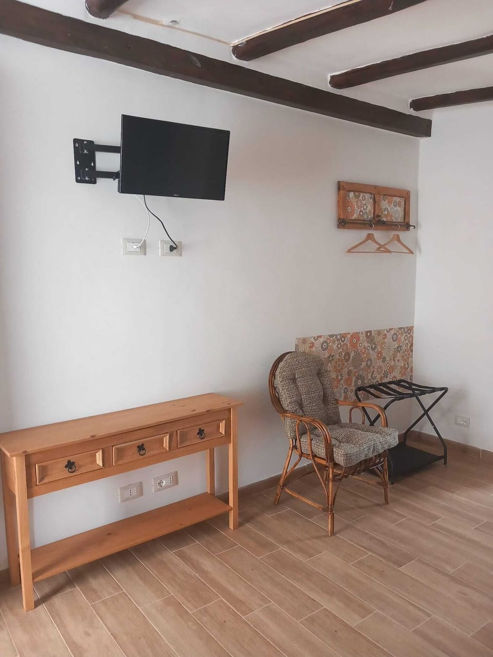 Minibar, free WiFi, wheelchair access