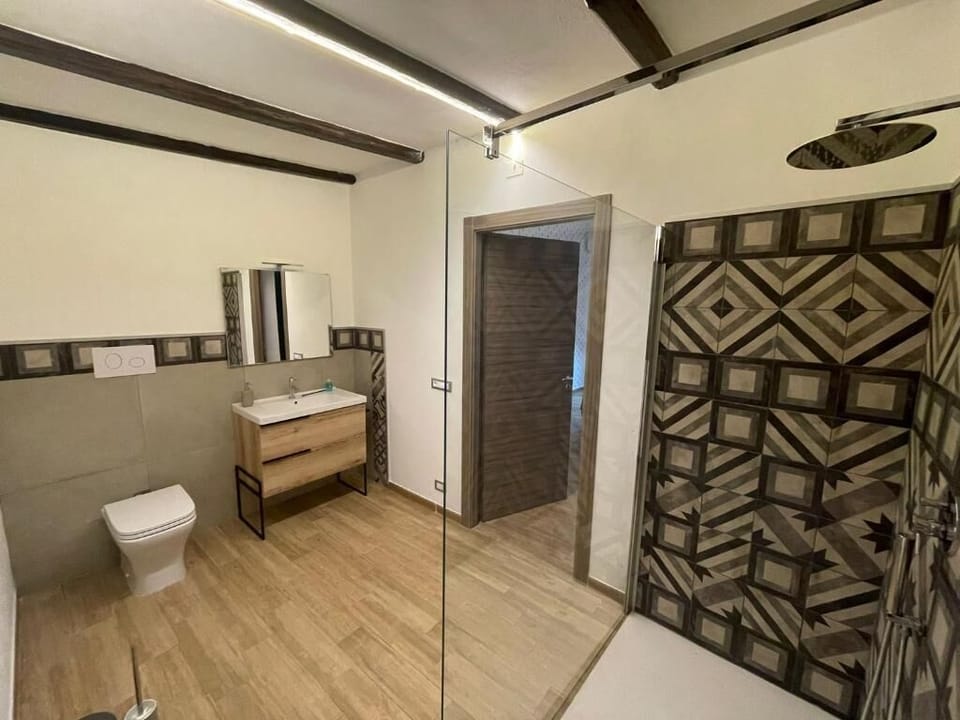 Bathrobes, bidet
