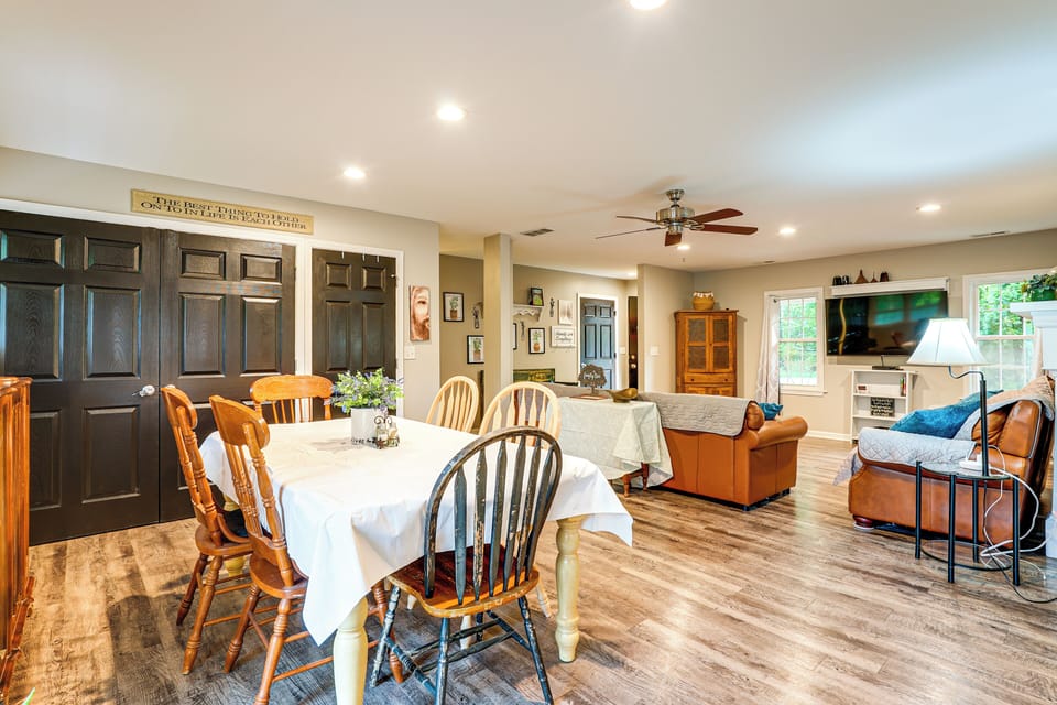 House (2 Bedrooms) | Interior