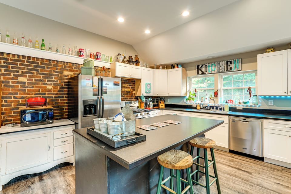 House (2 Bedrooms) | Interior