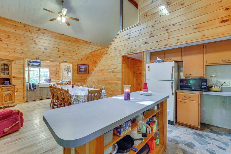 House (3 Bedrooms) | Interior
