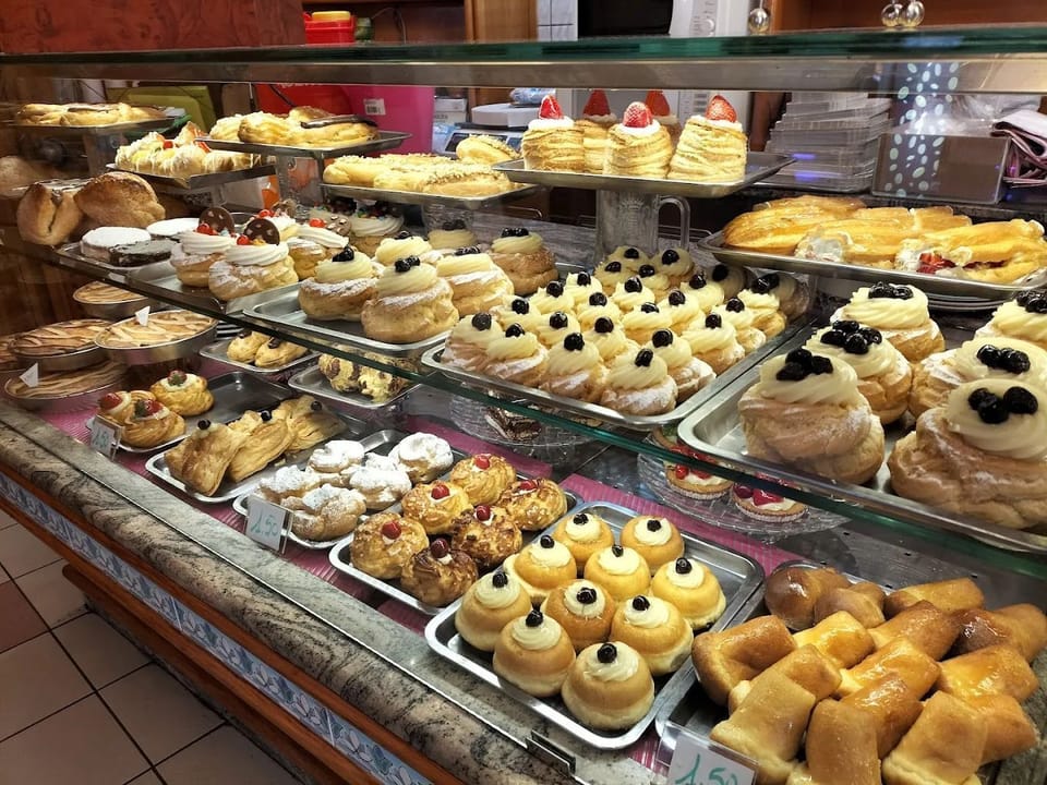 Free daily local cuisine breakfast