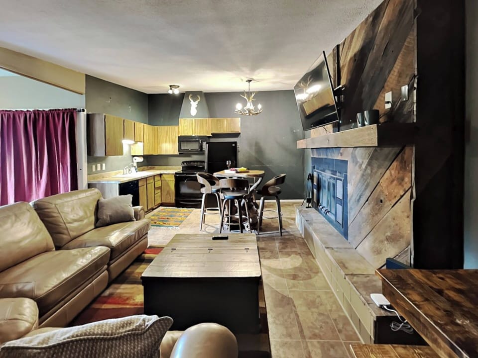 Condo (1 Bedroom) | Property amenity