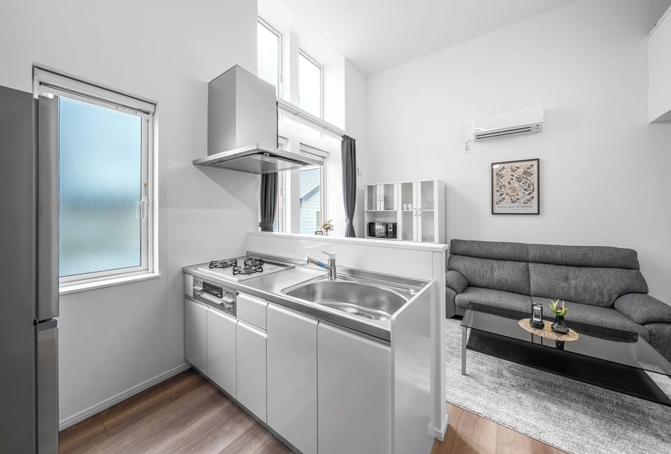 Fridge, microwave, stovetop, electric kettle