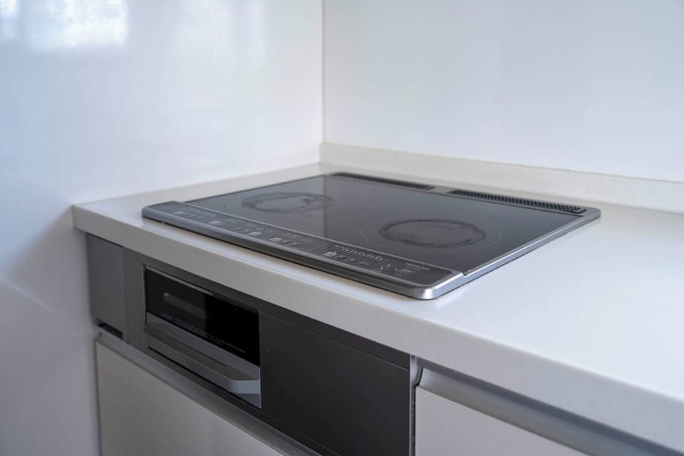 Fridge, microwave, stovetop, electric kettle