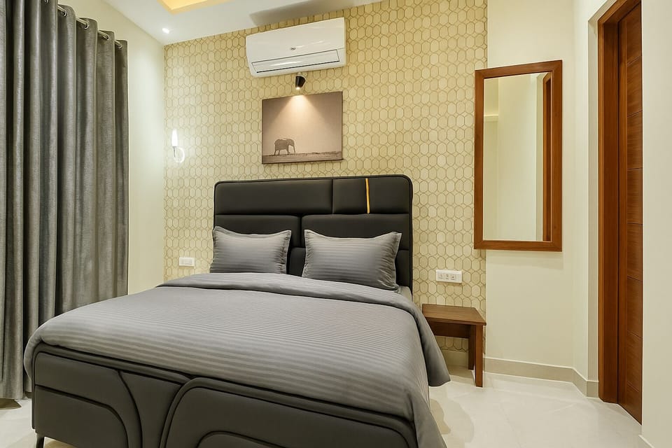 Deluxe Apartment, Balcony, City View | Iron/ironing board, free WiFi