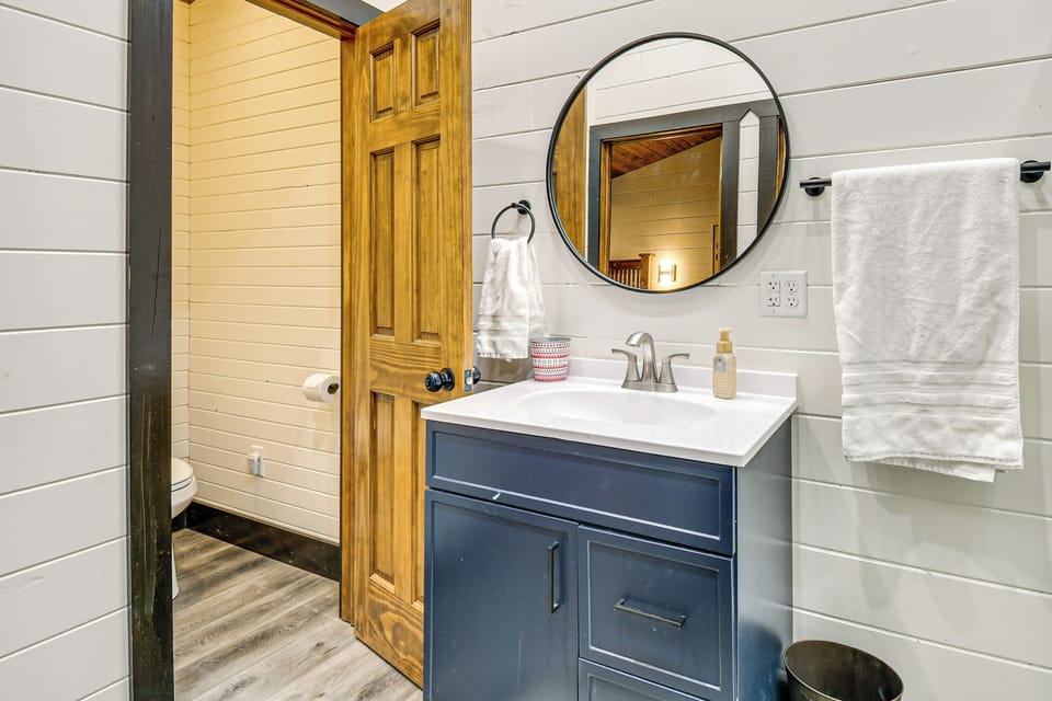 'the Ember Cabin': Red River Gorge Barndominium Cottage in Kentucky