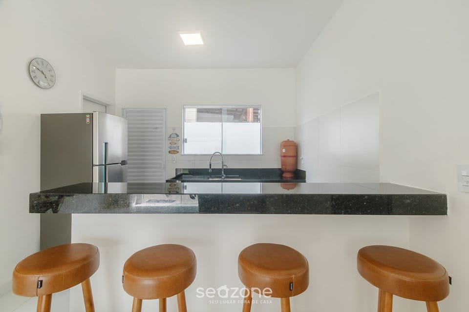 Basic Apartment | Private kitchen | Cookware/dishes/utensils