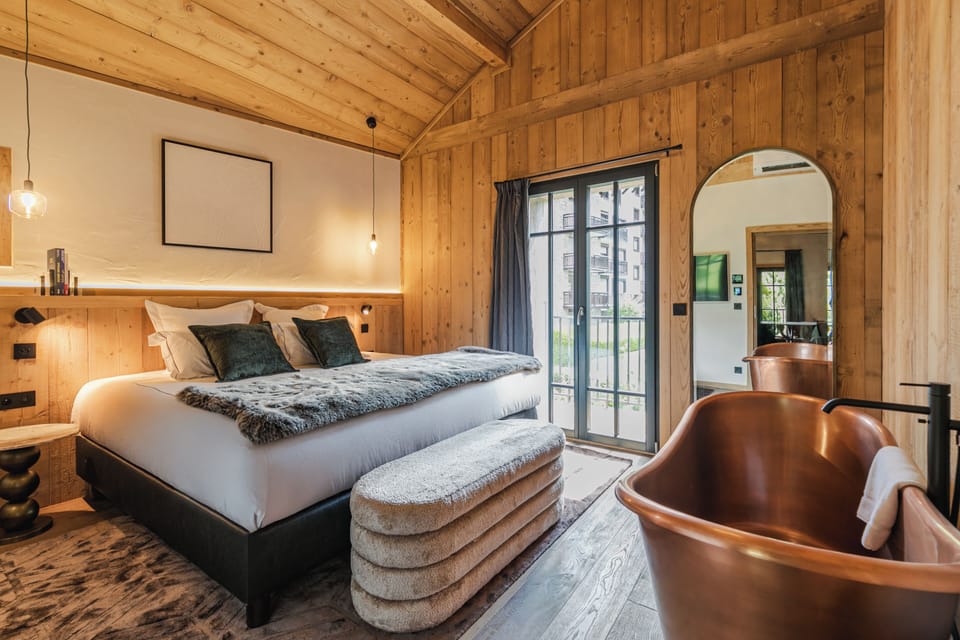 Suite L'Ecrin | Soundproofing, free WiFi, bed sheets