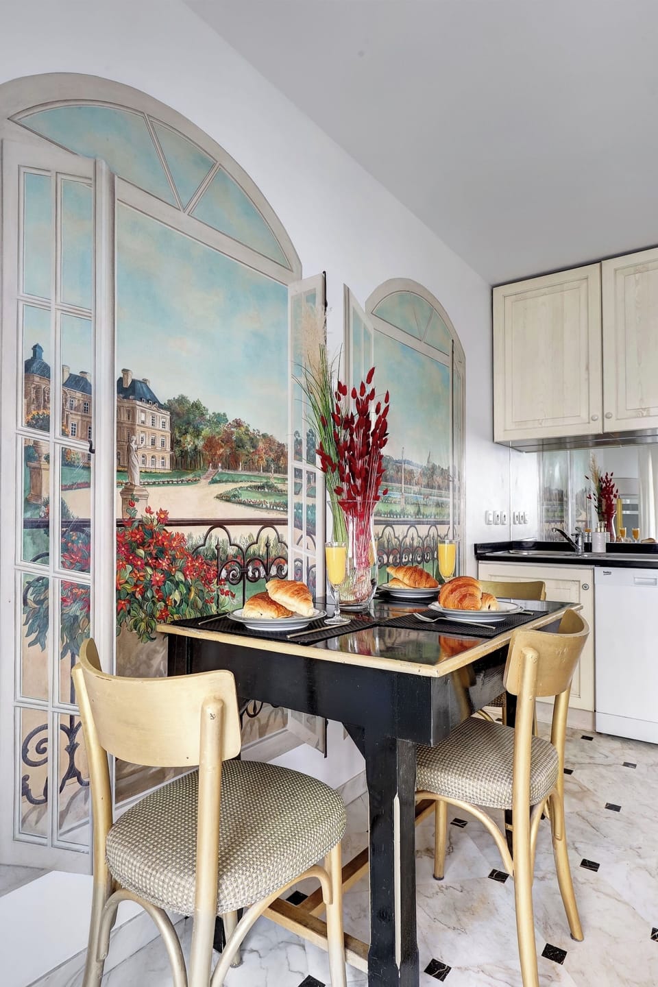 City Apartment, 2 Bedrooms, Non Smoking | In-room dining
