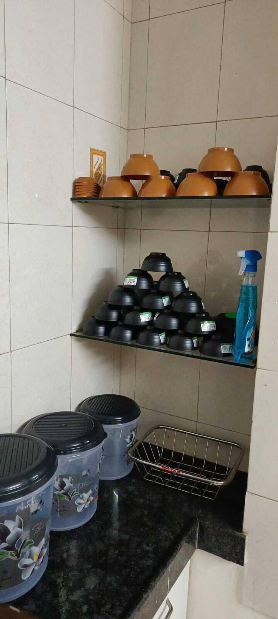Fridge, dishwasher, cookware/dishes/utensils