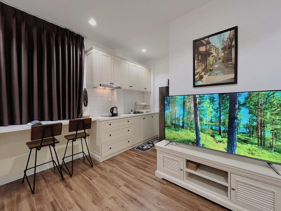 Standard Studio, Kitchen | Egyptian cotton sheets, premium bedding, down comforters