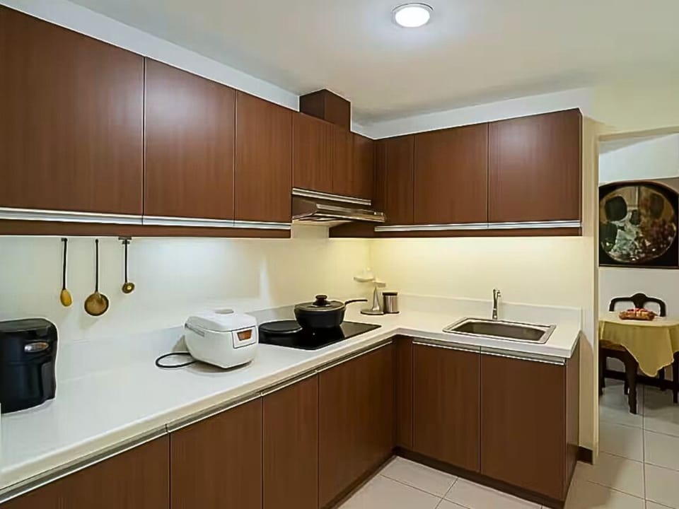 Exclusive Suite, Sea View | Shared kitchen