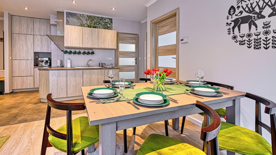 Apartament (6) z sauna | Private kitchen | Fridge, stovetop, electric kettle, cookware/dishes/utensils