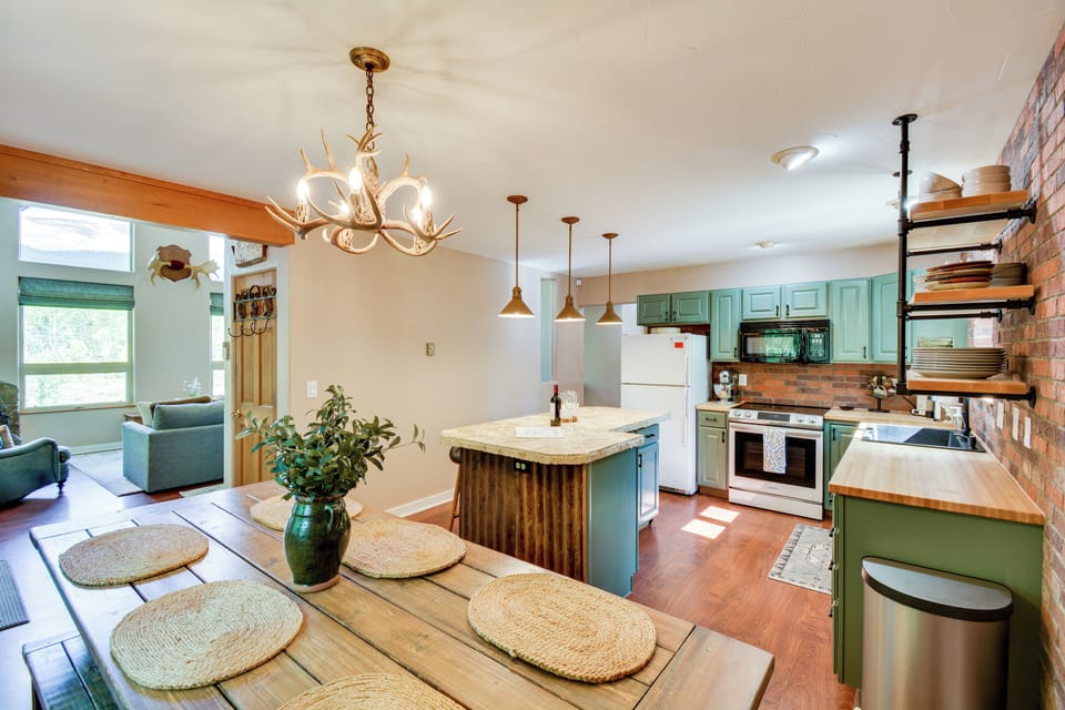 House (2 Bedrooms) | Interior