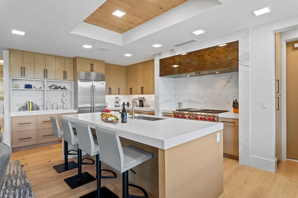 Condo, 3 Bedrooms | Private kitchen | Coffee/tea maker, fridge, oven, toaster