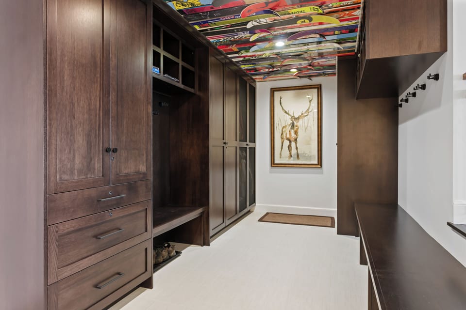 Condo, 3 Bedrooms | Interior