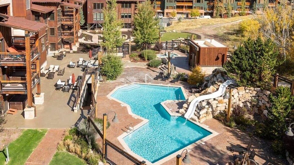 Studio | Pool | Outdoor pool, a heated pool