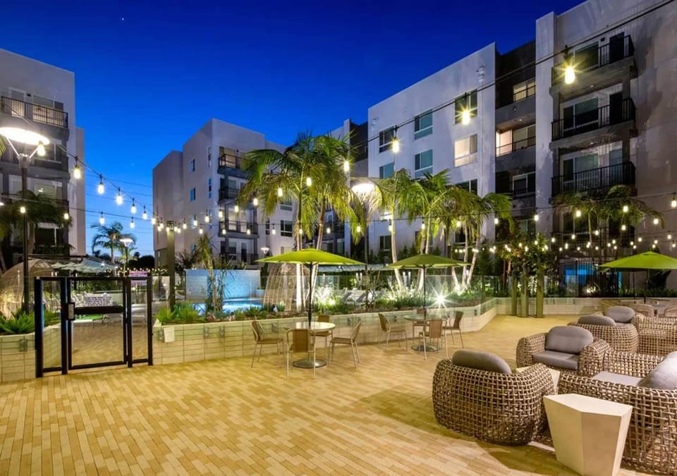 Apartment | 1 bedroom, desk, Internet