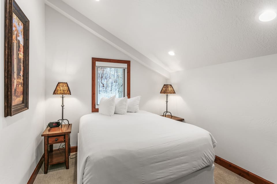 Condo, 4 Bedrooms | 4 bedrooms, iron/ironing board, WiFi (free)
