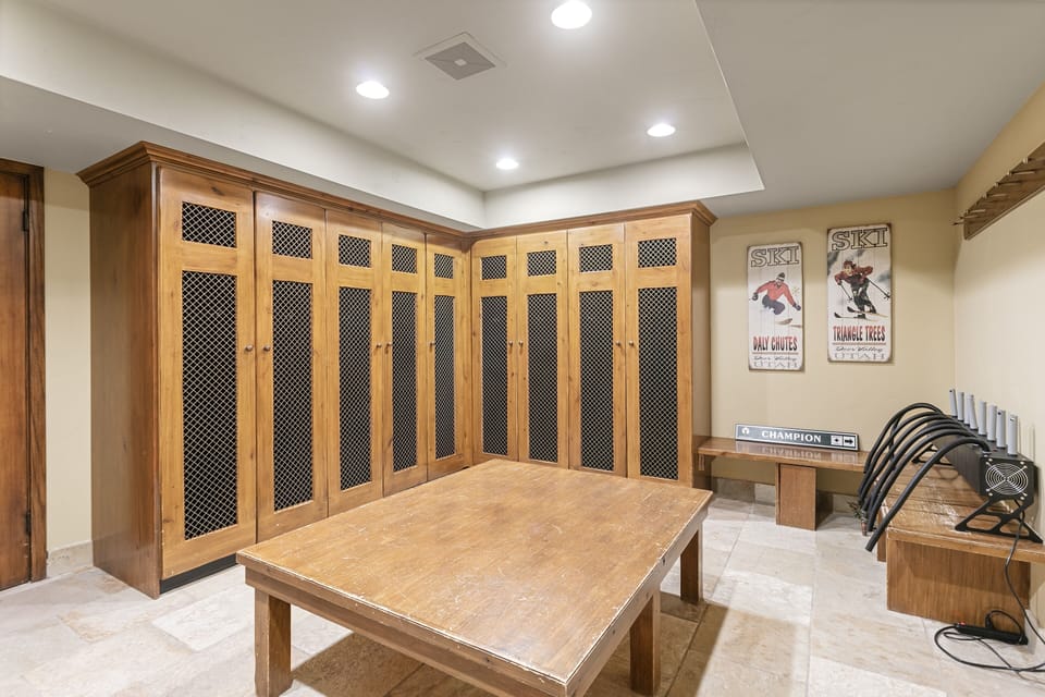 House, Multiple Bedrooms | Interior