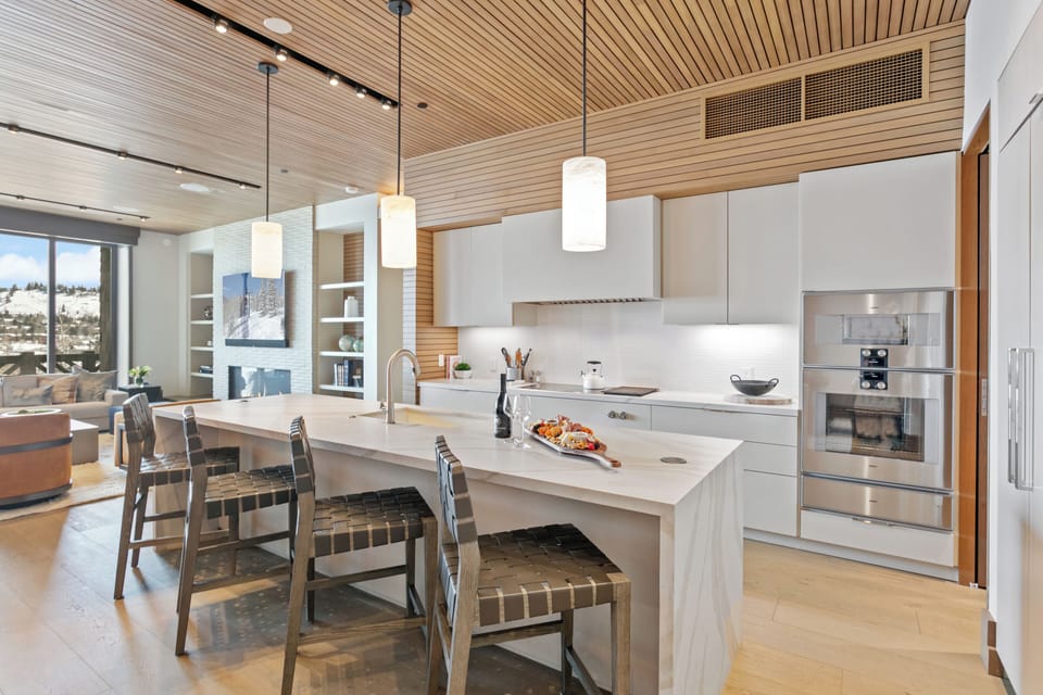 Condo, 3 Bedrooms | Private kitchen | Coffee/tea maker, fridge, oven, toaster