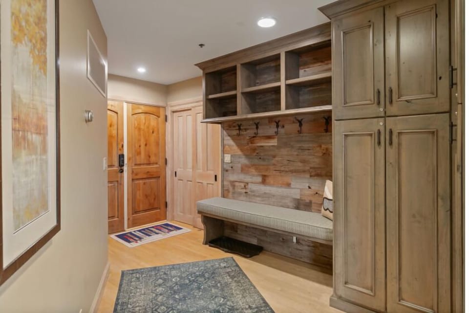 Studio | Interior